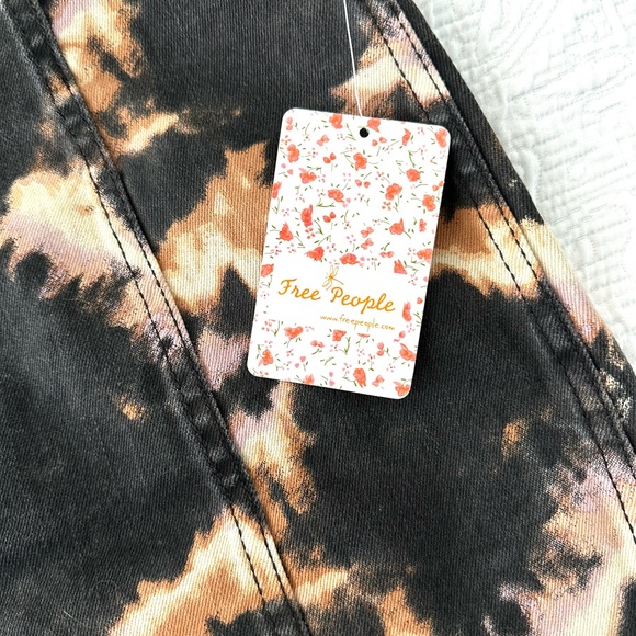 FREE PEOPLE NWT Tie Dye Zipper Back Mini Skirt Sz 4 - Picture 5 of 10